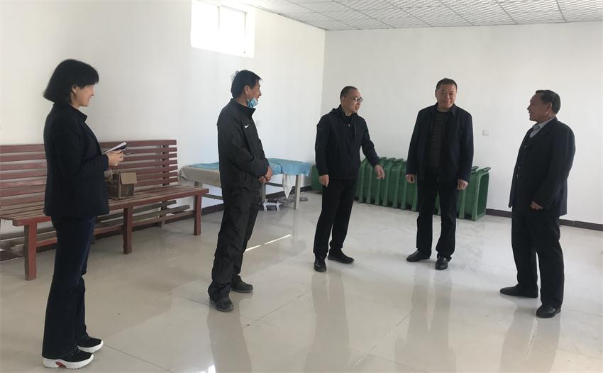 社會(huì)組織走進(jìn)省級(jí)貧困村 走訪調(diào)研需求助力扶貧攻堅(jiān)(圖2) 2-20052914255E09.jpg